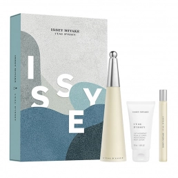 Issey Miyake L'Eau D'Issey Eau de Toilette 100ml Spray Gift Set